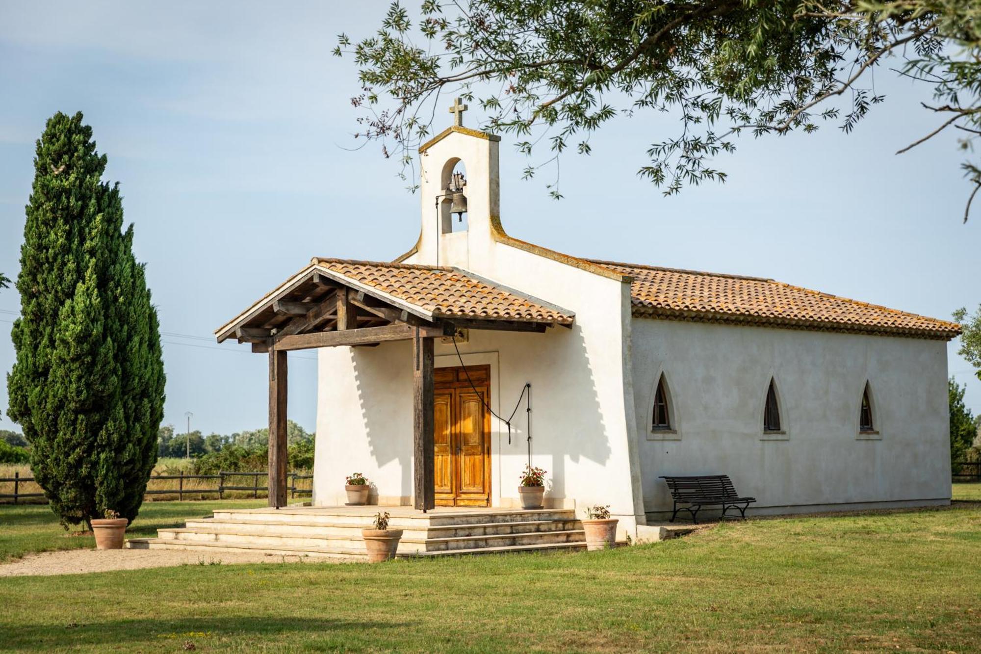 Lou Mas Dou Juge Hotel Saintes-Maries-de-la-Mer Exterior photo