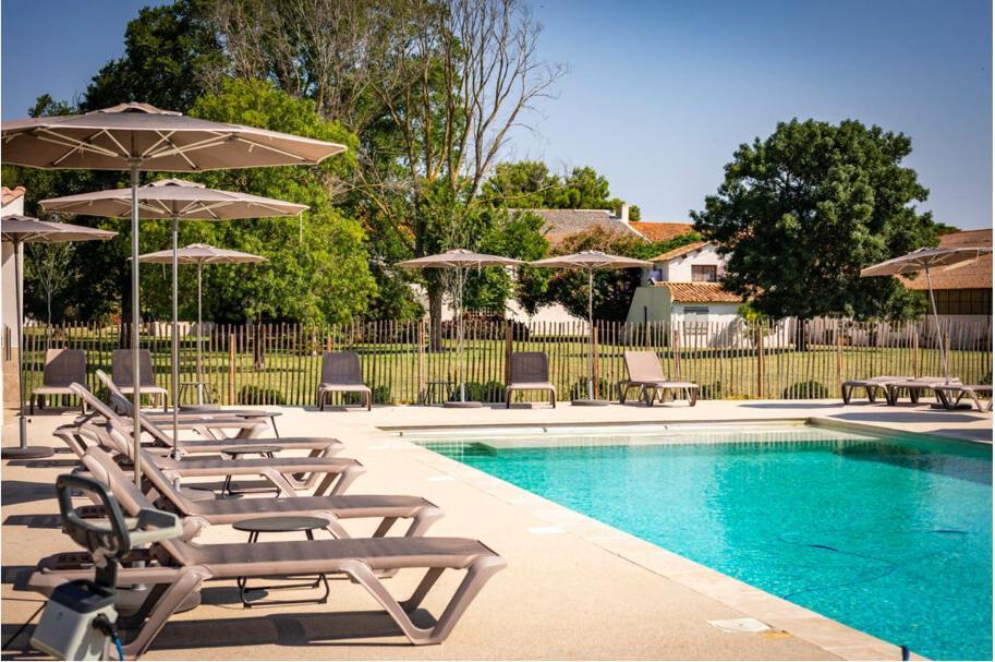 Lou Mas Dou Juge Hotel Saintes-Maries-de-la-Mer Exterior photo